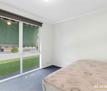 Four Bedroom Home in Wanniassa - Photo 2