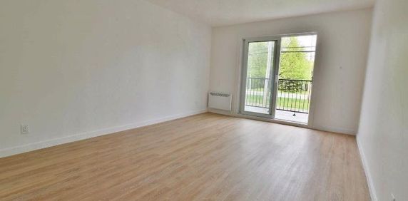 2 CH - 1 SDB - Sainte-Julie - $1,600 /mo - Photo 2