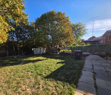 For Lease - 33 Kilbride Road, Toronto, Ontario - Photo 3