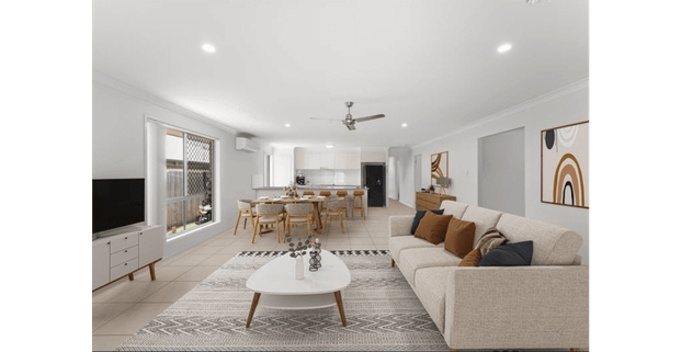 Modern Family Living in Yarrabilba - Photo 1