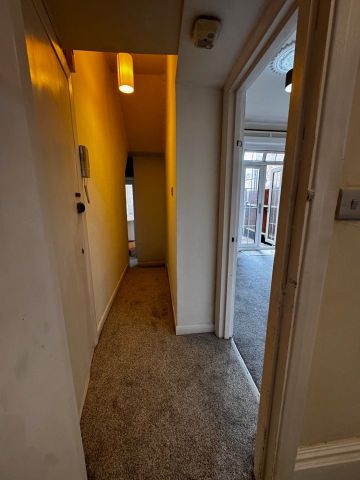 1 Bed Flat, Penge, SE20 - Photo 4