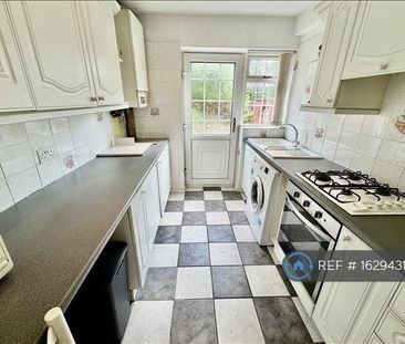 2 bedroom terraced house to rent - Photo 3