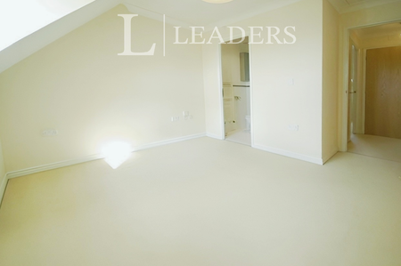 2 bedroom apartment to rent St. Bartholomews Court, Riverside, Cambridge, CB5 - Photo 3