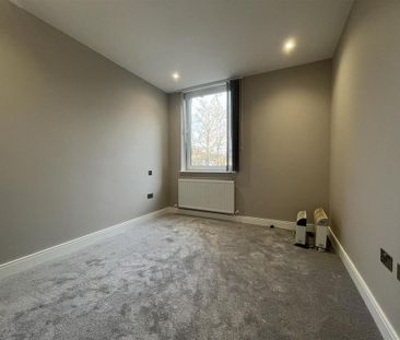 3 bedroom apartment to rent - Photo 3