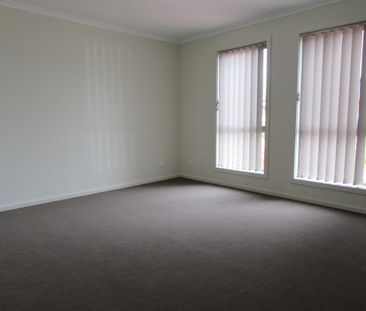 30 Carlson St, Mount Barker SA 5251 - House For Rent | Domain - Photo 1
