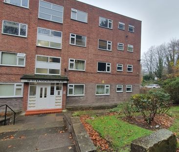 Studio Flat, Kensington Court, M7 - Photo 2