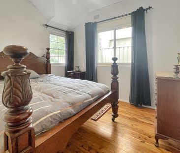 23 Sydney Avenue, Umina Beach NSW 2257 - House For Rent | Domain - Photo 5