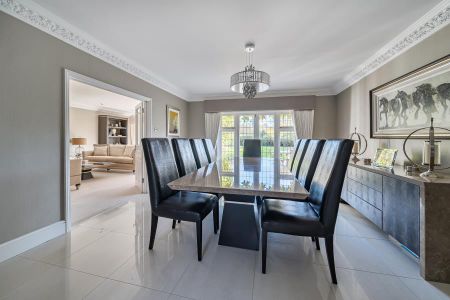 5 bedroom detached house to rent - Photo 3
