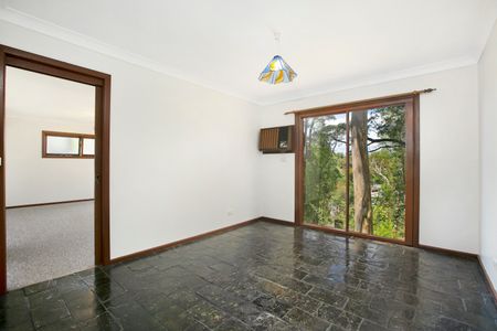 18 Wanawong Drive, Thornleigh NSW 2120 - House For Rent | Domain - Photo 2