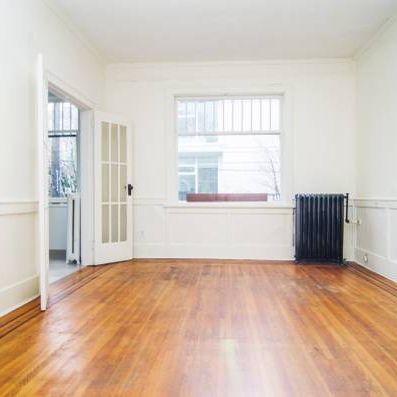 Unique One Bedroom Suite in Heritage Style Building - Photo 1