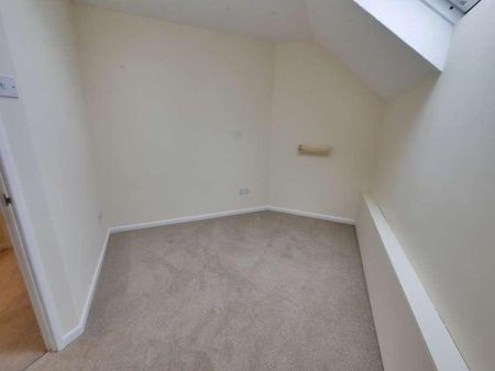 Kemble Drive, Cirencester, GL7 - Photo 4