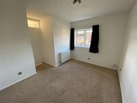 Thistle Close, HEMEL HEMPSTEAD - Photo 4