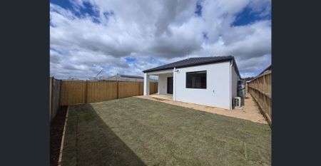 🏡 Stunning 4-Bedroom Family Home in the Heart of Sunbury – $550 per week - Photo 4