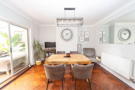 3 bedroom semi-detached house to rent - Photo 3