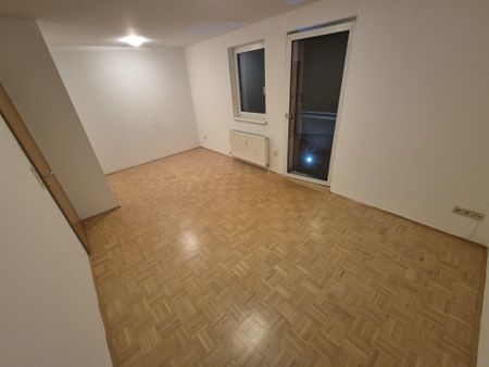 Moderne Neubauwohnung mit Balkon in zentraler Lage - Foto 3