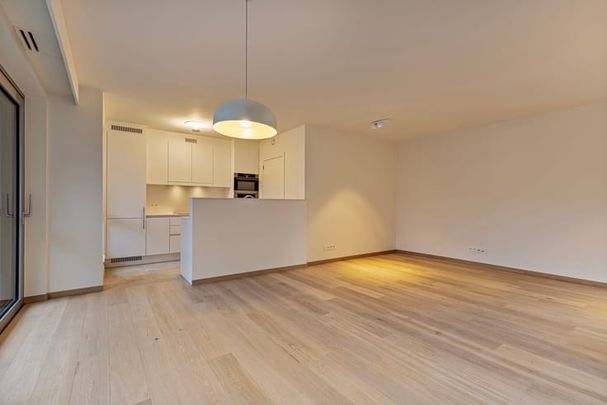 Appartement te huur - Photo 1