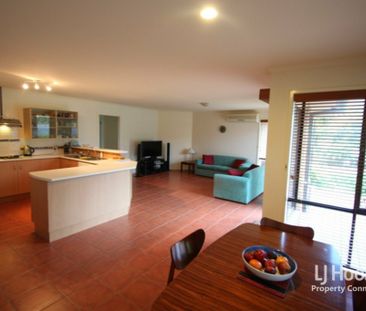 Spacious Family Home for Rent - Photo 2