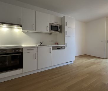 Perfekte Lage nahe U3! | Stellplatz inklusive | 2 Zimmer-Wohnung | ... - Photo 2