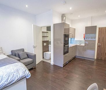 Studio to rent - Photo 1