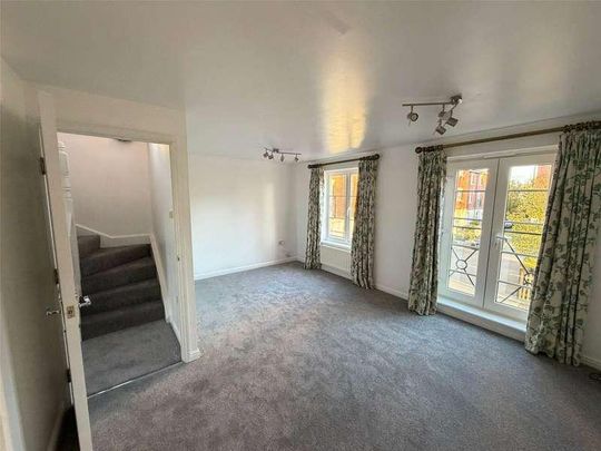 Maumbury Square, Dorchester, DT1 - Photo 1