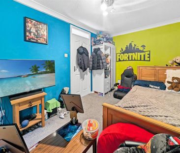 3 bedroom detached house to rent - Photo 4