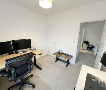 2 bedroom semi-detached house to rent - Photo 5