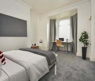 4 bedroom terraced house to rent - Photo 3