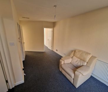 5 Bed Terraced House, Windsor Crescent, HA9 - Photo 2