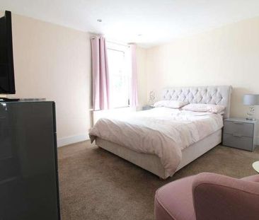 Gillingham Road, Gillingham, ME7 - Photo 2