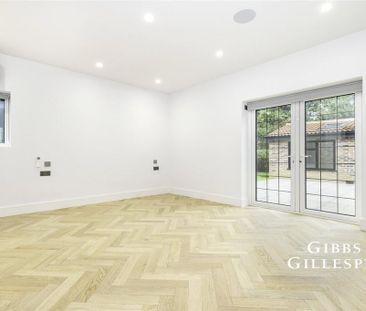 6 bedroom detached house to rent - Photo 3