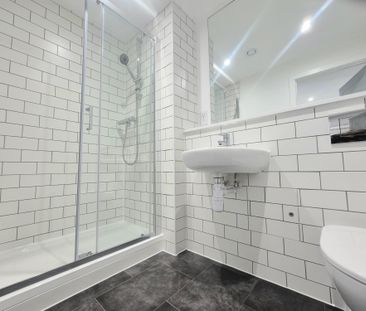 Cow Green, Halifax - Photo 4