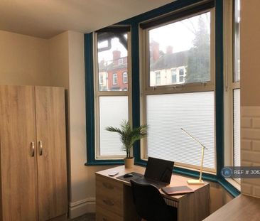 1 bedroom in a house share to rent - Photo 6