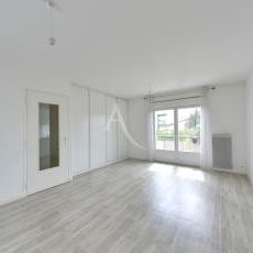 Location Appartement 3 pièces 64m² - Photo 1