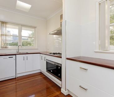 59 Matheson Road, Applecross - Photo 6