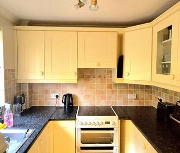 2 bedroom terraced house to rent - Photo 1