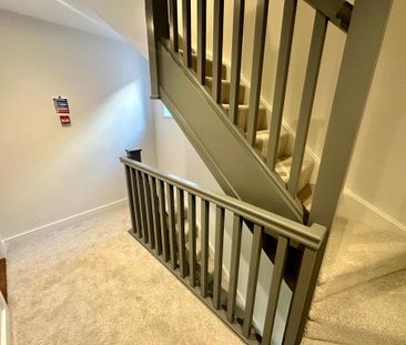 1 bedroom in a house share to rent - Photo 5