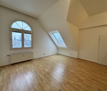 Zentral und ruhig gelegene Dachgeschoßwohnung mit Terrasse! - Foto 4