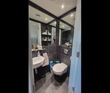 Room in a Shared Flat, London, SE1 - Photo 5