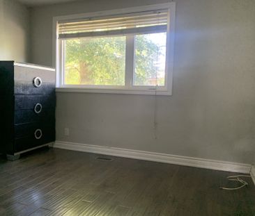 For Lease - 26 Arrowflight Drive, Markham, Ontario - Photo 3