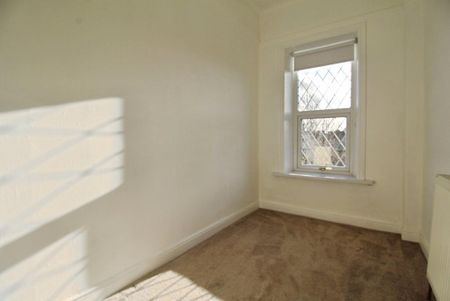2 bedroom end of terrace house to rent - Photo 5