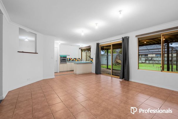 Spacious Home Opposite Park! - Photo 1