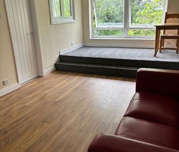 2 Bed Flat, Chantrey Road, S8 - Photo 3