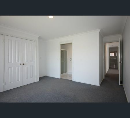 16 James Foster Drive, Hallidays Point, NSW 2430 - Photo 3