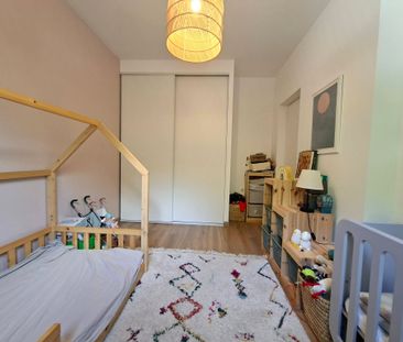 Location Maison 6 pièces 145m² NIMES 30000 - Photo 5