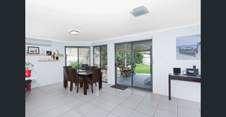 Spacious Family Home in a Central Location - Photo 3