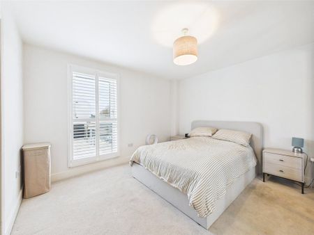 2 bedroom penthouse to rent - Photo 5