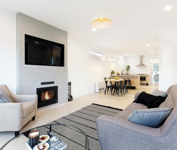 RENOVATED FAMILY HOME WITH SHEDDING AND OFFICE SPACE - Photo 2