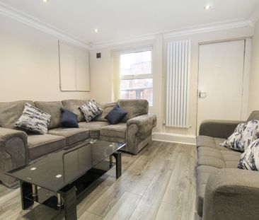 6 bedroom terraced house to rent - Photo 1