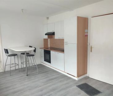 Location appartement 1 pièce - 23.5m² à Hazebrouck (59190) - Photo 2