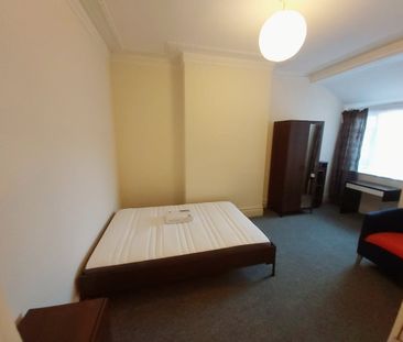 Room in a Shared House, Fishponds Road, BS16 - Photo 6